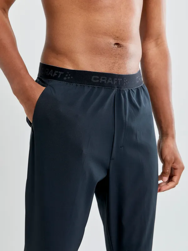 1908716-999000_ADV Essence Training Pants_Closeup3.jpg